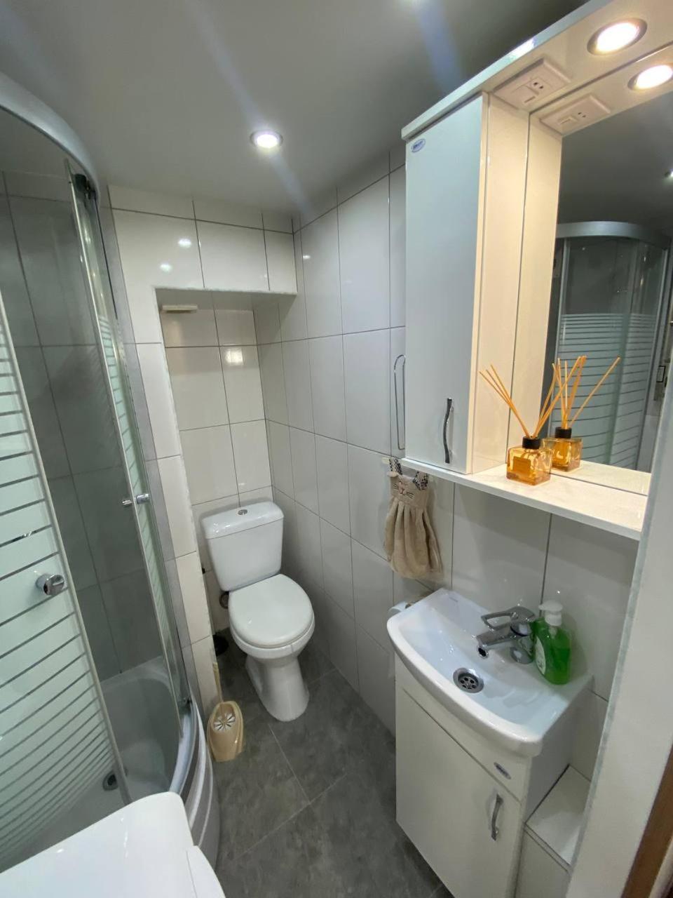 Apartment центр, галицький район, площа ринок, оперний театр, вулиця котлярська 5