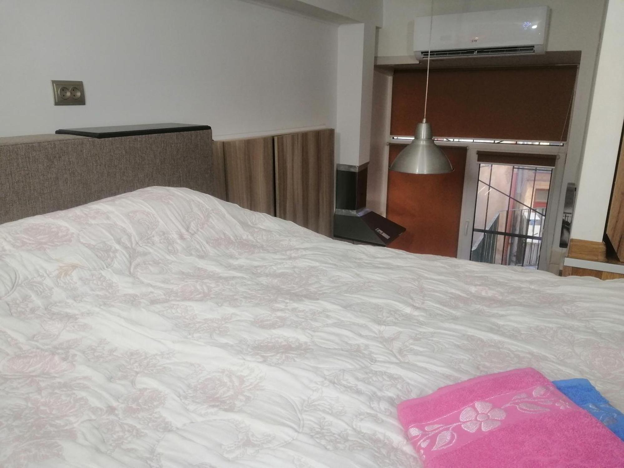 Apartment центр, галицький район, площа ринок, оперний театр, вулиця котлярська 5 Lviv